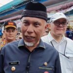 Gubernur Sumbar Wacanakan Membatasi Jam Penggunaan Handphone Pada Anak