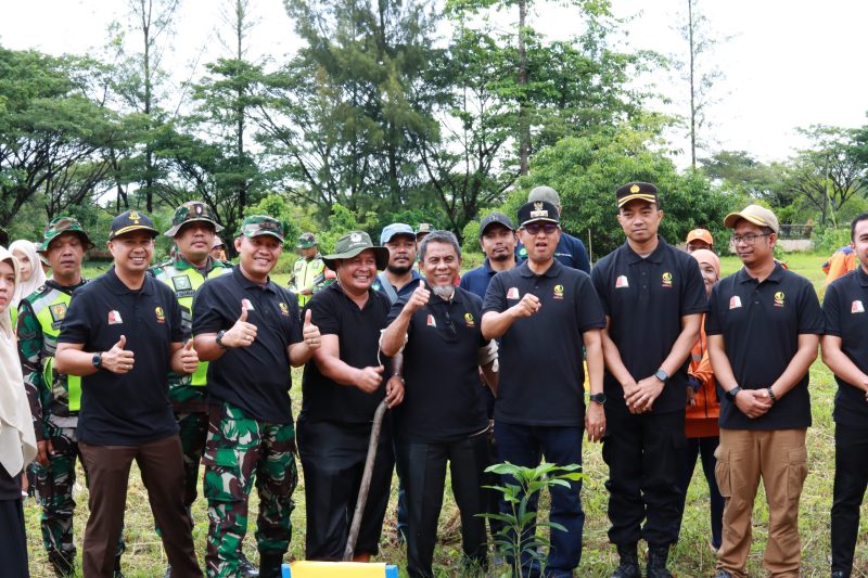 Ikut Serta dalam Gerakan Tahiroe Aceh, Pemkab Nagan Raya Tanam 18.064 Pohon Serbaguna