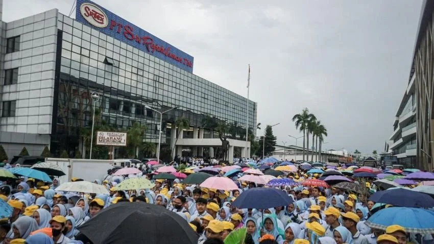 Pemerintah Pastikan Hak Pekerja Terlindungi Pasca Kepailitan Sritex