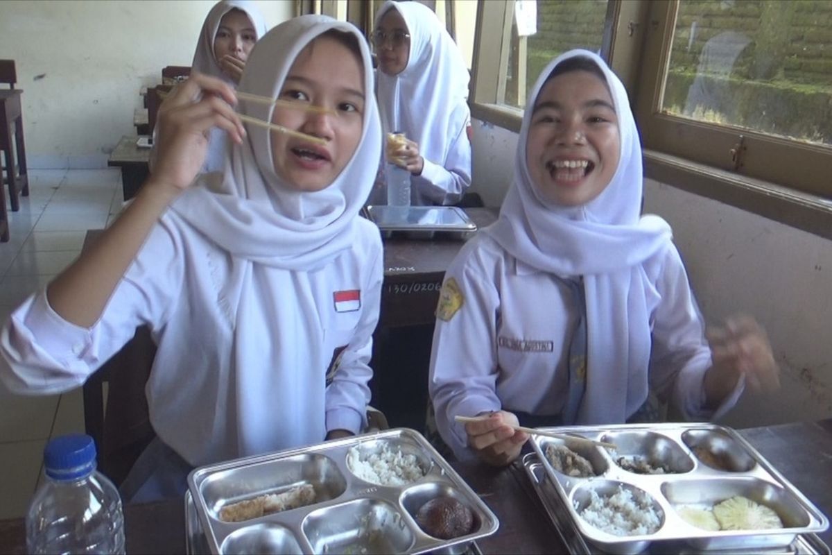 Program MBG: Fondasi Kuat untuk Mewujudkan Generasi Emas Indonesia