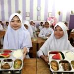 Program Makan Bergizi Gratis Dorong Pertumbuhan Ekonomi Nasional