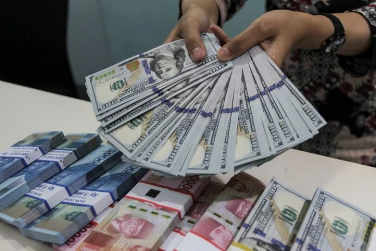 Pemerintah Siap Negosiasi Trump Hadapi Pelemahan IHSG dan Rupiah