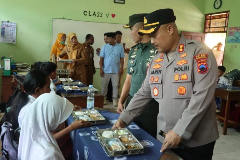 ASN Kawal Keberhasilan MBG Untuk Jutaan Anak Indonesia