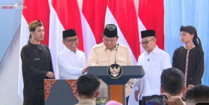 Komitmen Pemerintah Tingkatkan Kesejahteraan Guru melalui Program Hasil Terbaik Cepat