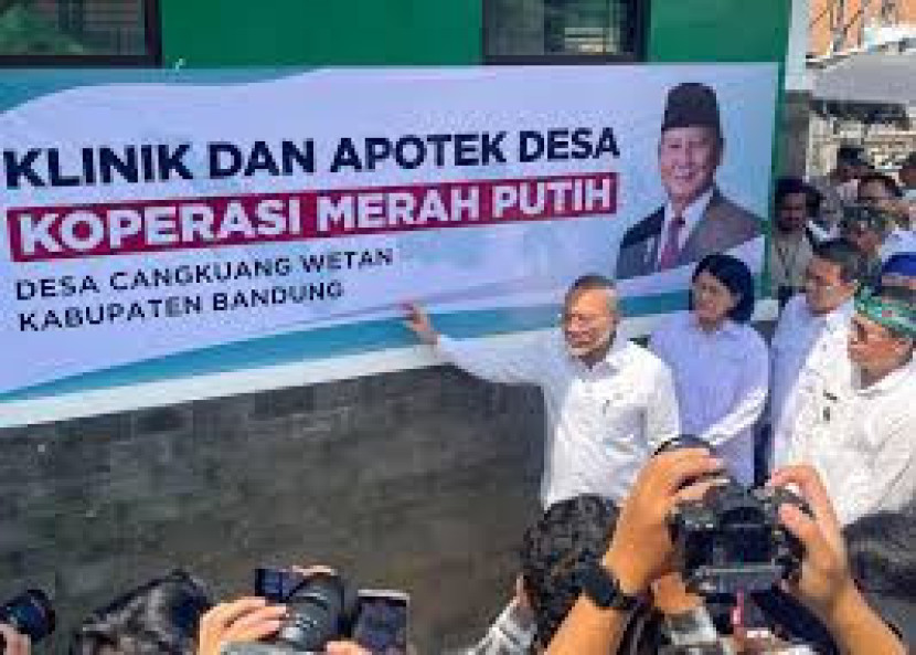 Pemerintah Pastikan Layanan Kesehatan Terjangkau bagi Rakyat Melalui Apotek Desa