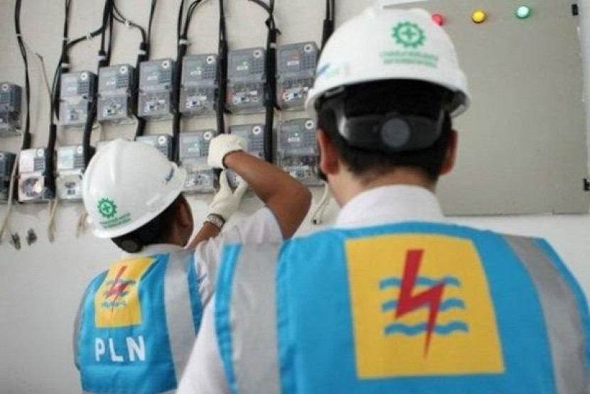 Pemerintah Targetkan Elektrifikasi 10.068 Desa Melalui Program Listrik Desa