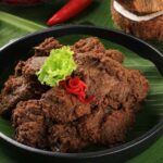 Ini Perbedaan Dua Jenis Rendang Asli Minangkabau