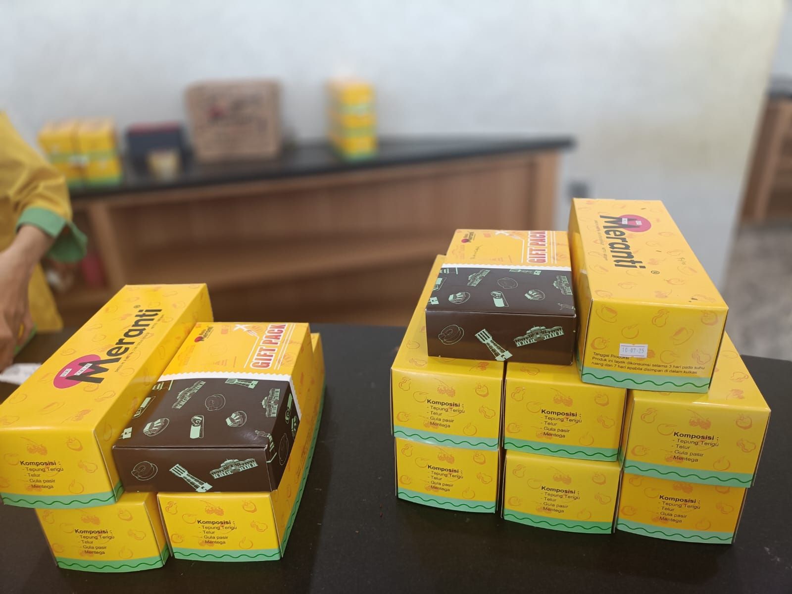 Bolu Meranti, dari Dapur Kecil Jadi Ikon Medan