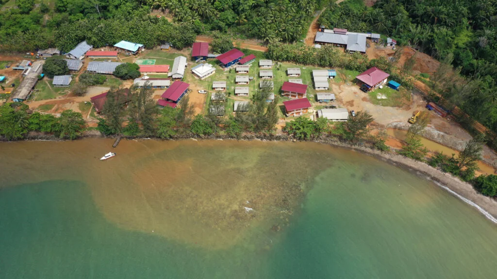 Tambang Nikel di Raja Ampat Berikan Kemajuan Infrastruktur dan Bantu Ekonomi Masyarakat