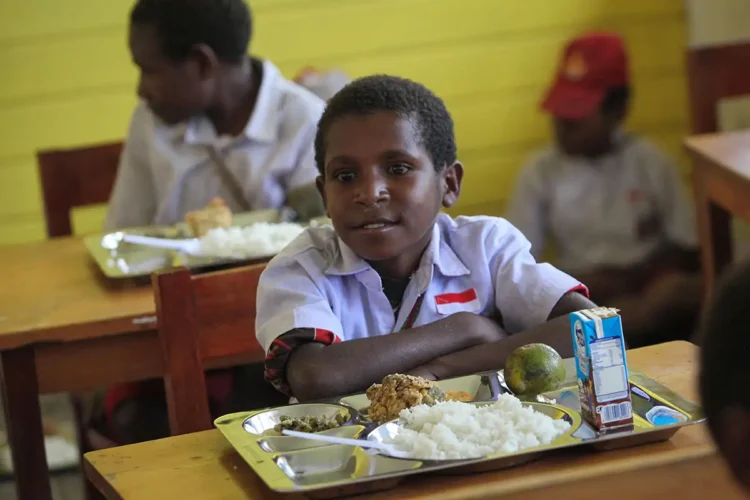 Program MBG Didorong Jadi Investasi Sosial Jangka Panjang di Papua