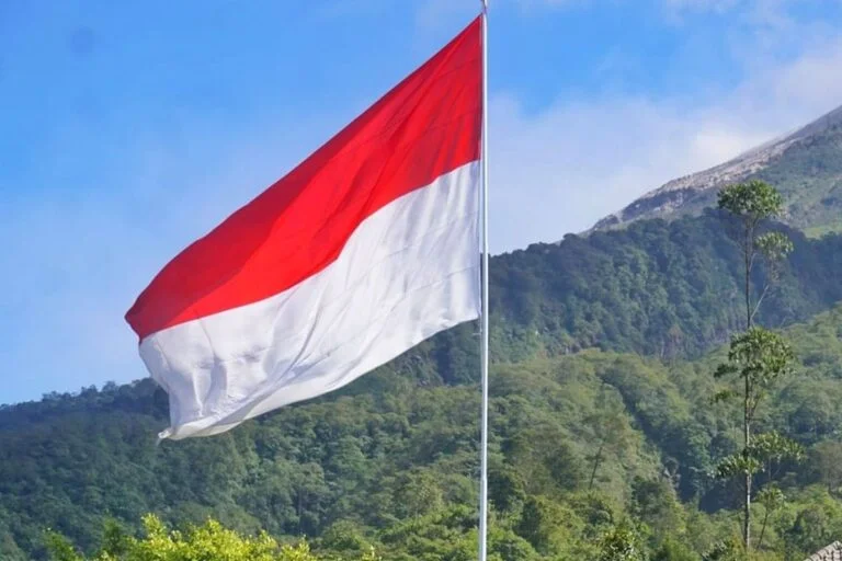 Bendera Merah Putih Harus Jadi Simbol Utama Kemerdekaan