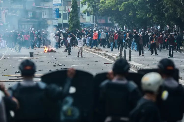 Keluarga Driver Ojol Hingga Tokoh Bangsa Serukan Perdamaian, Hentikan Demo Anarkis