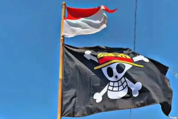 Kibarkan Bendera Merah Putih Rayakan Kemerdekaan RI, di Tengah Euforia Simbol Budaya Pop