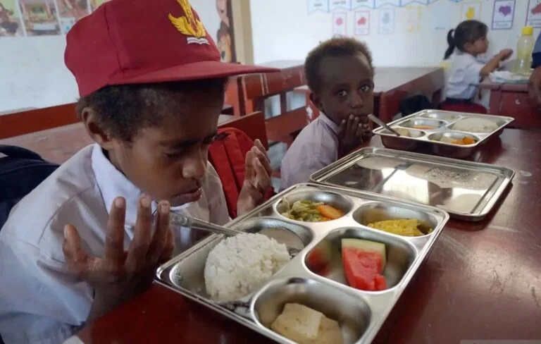 Makan Bergizi Gratis di Papua Dorong Kebangkitan Ekonomi Lokal