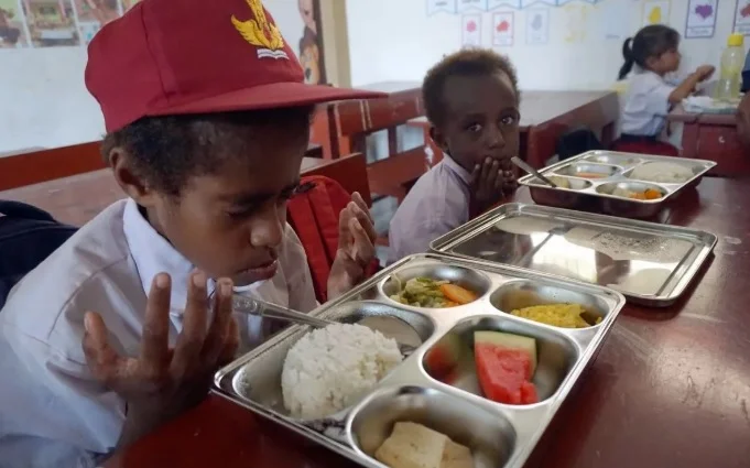 Masyarakat Adat Jadi Ujung Tombak Kesuksesan MBG di Papua