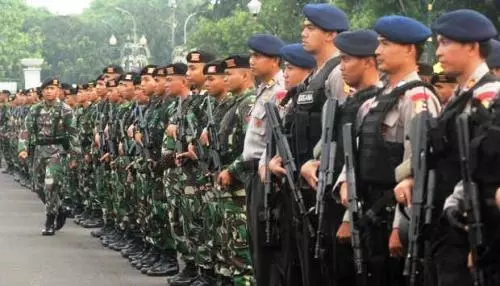 TNI Polri dan Masyarakat Kompak Wujudkan Demokrasi Aman dan Damai