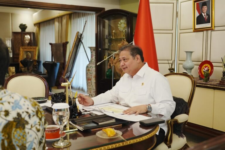 Pemerintah Berikan Kesempatan Bagi Lulusan Baru Melalui Program Magang Nasional