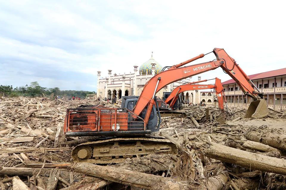 Masyarakat Aceh Sambut Positif Aksi Pemerintah Mempercepat Pembersihan Kayu Terbawa Banjir