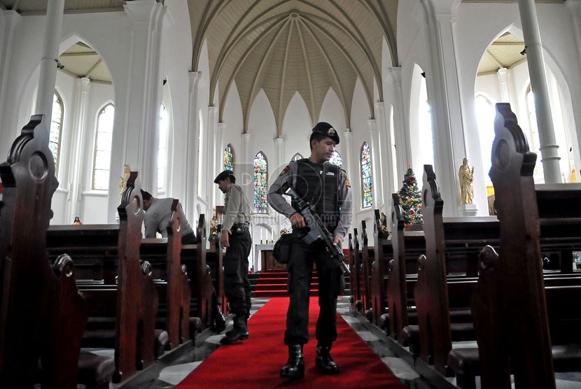 Pemerintah Bersama Aparat Keamanan Amankan Natal 2025 Secara Terpadu