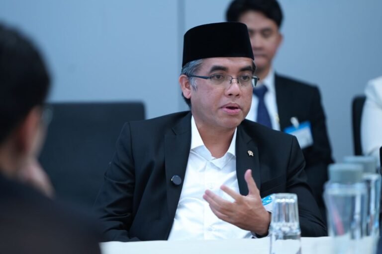 Upah Minimum 2026: Menaker Mendorong Penyesuaian Berdasarkan KHL