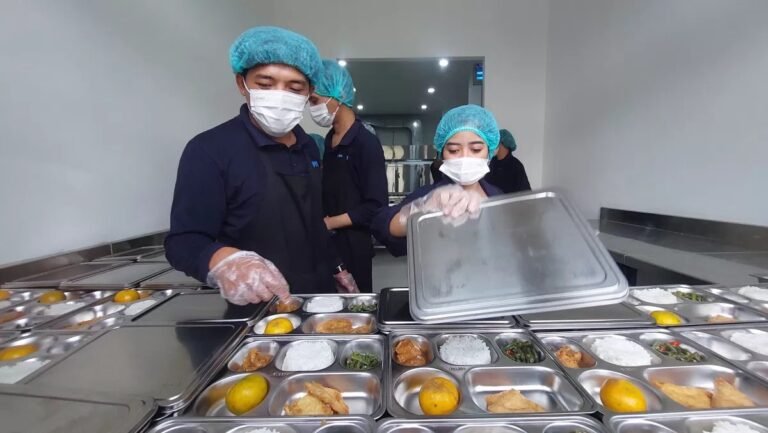 Pemerintah Tingkatkan Pengawasan MBG Melalui Sertifikasi