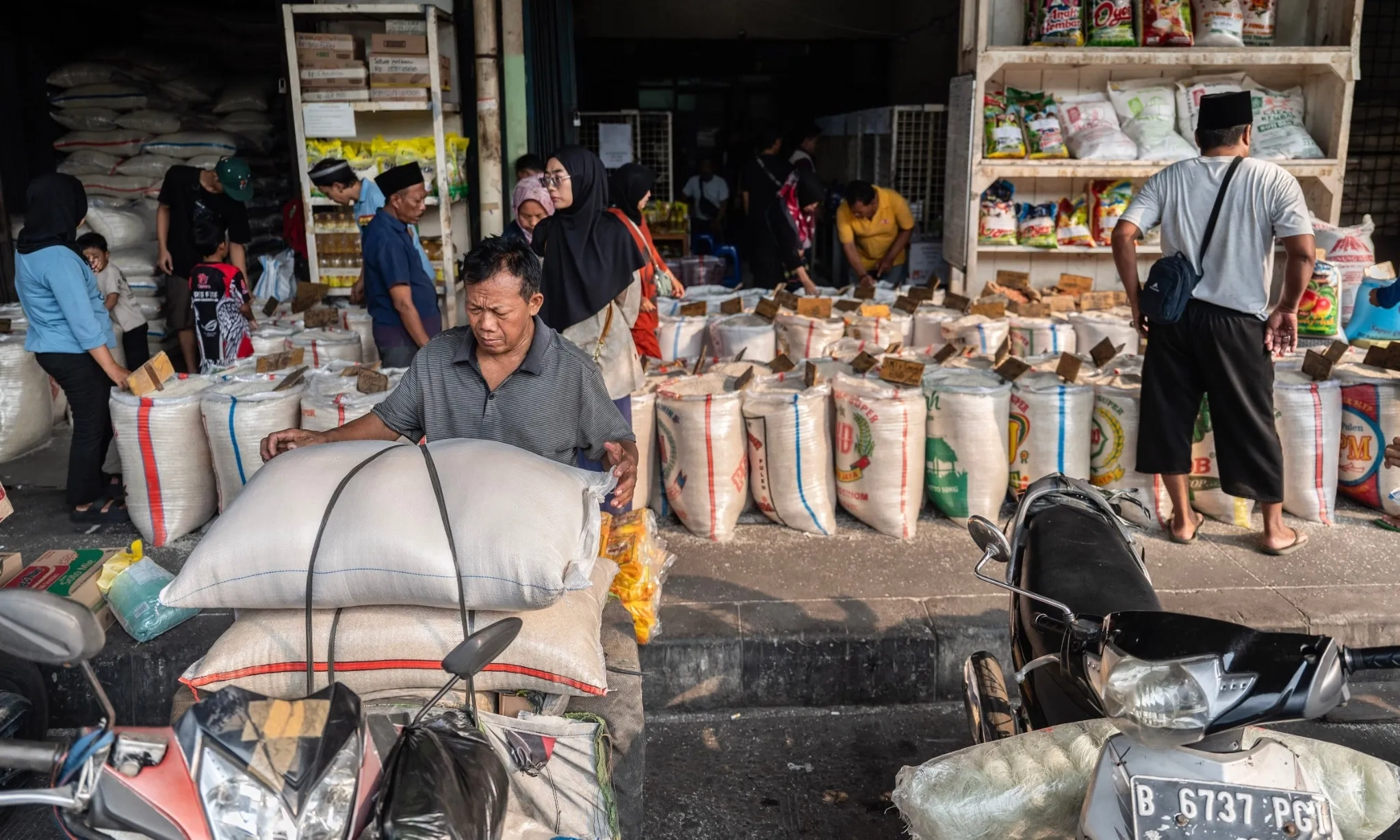 Menahan Laju Inflasi Lewat Stabilitas Harga Pangan