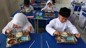 Reviu Menu MBG: Mendengar Masukan, Memperbaiki Layanan
