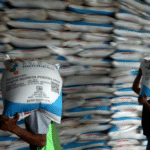 Kebijakan Turunkan Harga Pupuk Dinilai Strategi Tepat Lindungi Petani
