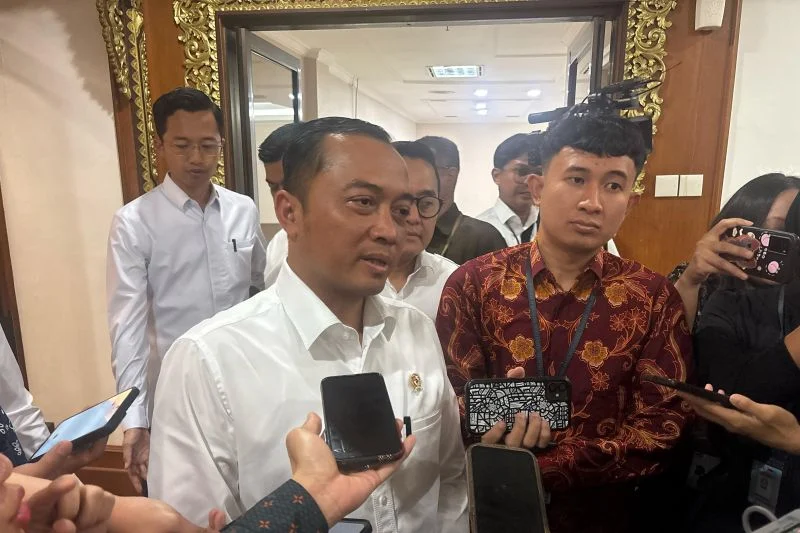 Menyikapi Tuntutan Reformasi Jilid II, Pemerintah Tetap Fokus pada Pemulihan Ekonomi