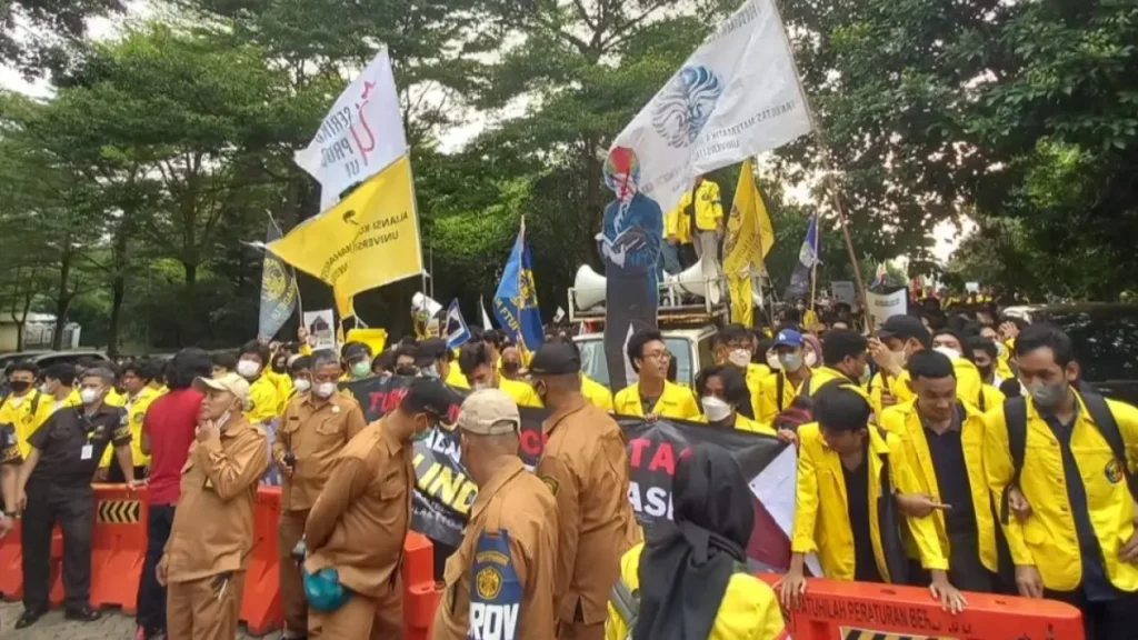 Demo Mahasiswa Desak Penghentian MBG Dinilai Tidak Tepat Sasaran