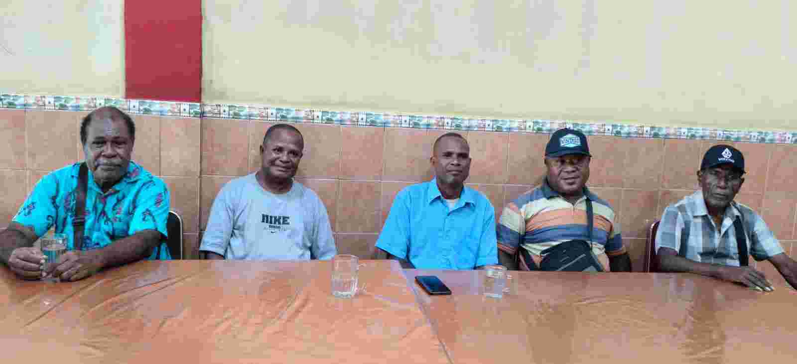 Tokoh Adat Sentani Ajak Warga Jaga Kedamaian dan Tak Terprovokasi Isu Roma Agreement